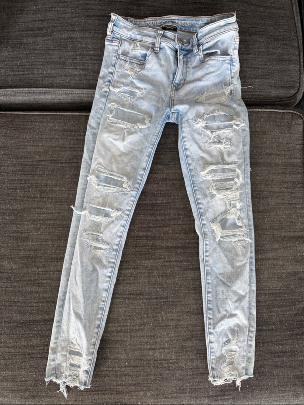 American Eagle Outfitters Light Blue Distressed Skinny Jeans